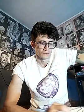 Loggan donnelly online show from December 17, 10:49 pm