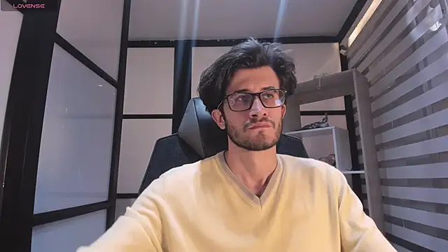 Loggan donnelly online show from September 25, 8:30 pm