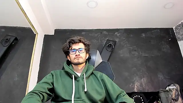 Loggan donnelly online show from October 5, 8:46 pm