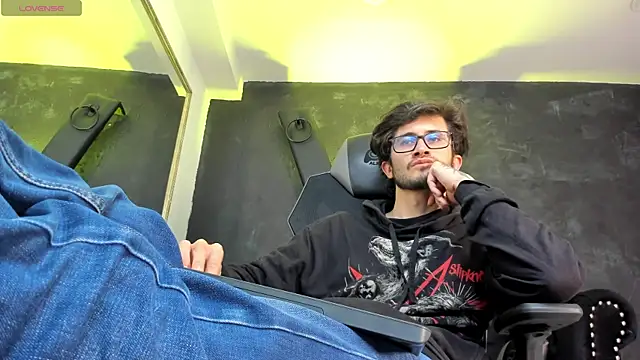 Loggan donnelly online show from September 26, 9:56 pm