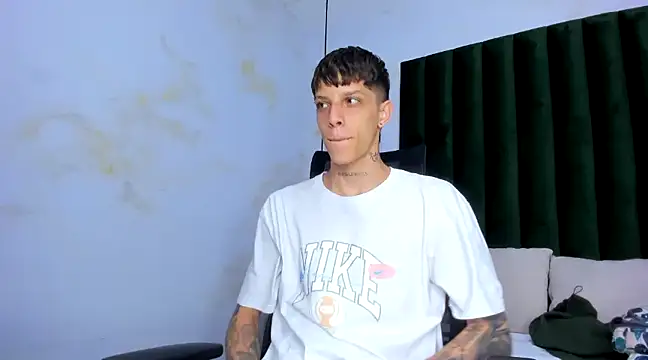 Snapshot of Adam_hard_ chatting on December 3, 8:50 pm Adam hard  online show from December 3, 8:50 pm