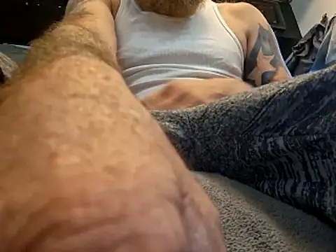 Cantufamily1979 online show from January 14, 6:44 pm