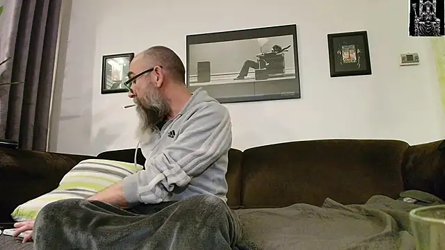 Kingsscepter online show from March 2, 10:34 pm