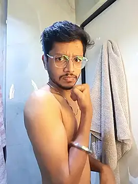 skinnyyyyyyyyy online show from January 19, 4:37 am