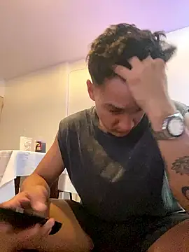 LCarreraa online show from January 18, 5:53 am