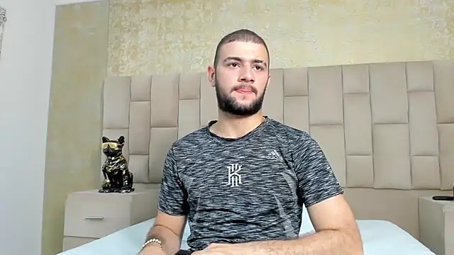 MaximusDick1  online show from November 5, 4:25 am