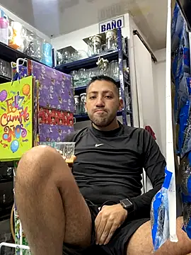 JuanZapata33 online show from December 4, 11:12 pm