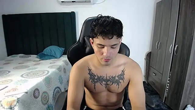 man dur07 online show from February 16, 8:55 pm