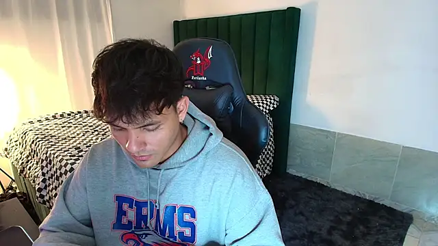 man dur07 online show from January 7, 4:50 am