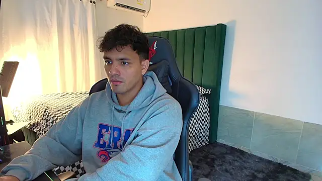 man dur07 online show from December 22, 9:34 pm