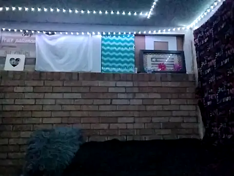 christphor online show from December 7, 9:06 am