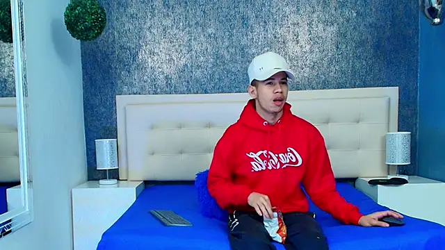 Erick Zhimerman online show from October 12, 4:39 am