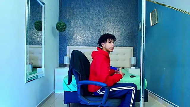 Erick Zhimerman online show from October 13, 4:40 am