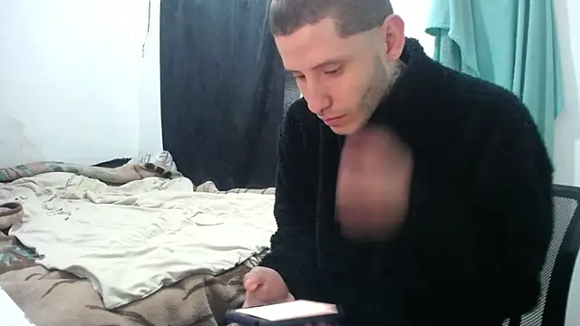 esjrobles online show from September 15, 12:39 pm