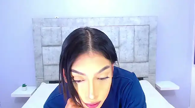Snapshot of Eban_Dustan chatting on February 6, 10:00 pm Eban Dustan online show from February 6, 10:00 pm