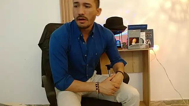 Reiko 85  online show from November 12, 2:56 pm