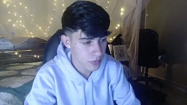 Dyla n18 online show from January 27, 11:33 pm