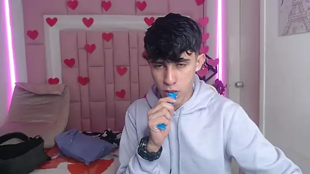 Dyla n18 online show from February 15, 11:16 pm