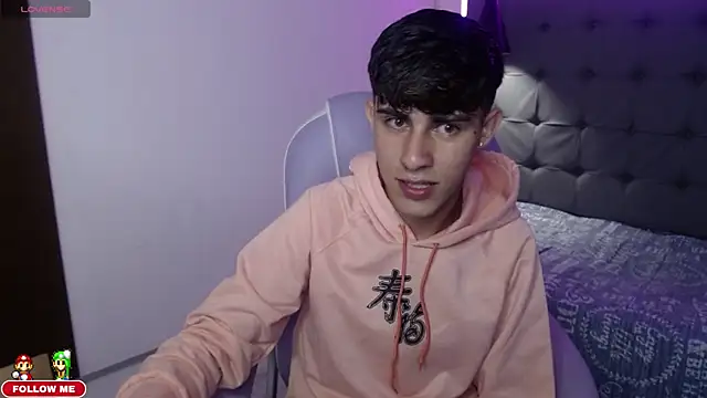 Dyla n18 online show from December 17, 11:59 pm