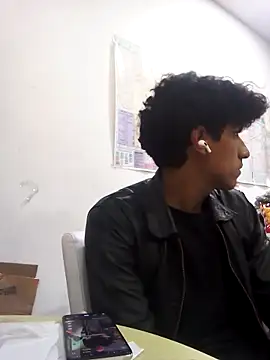 alexander32r online show from September 18, 8:33 pm