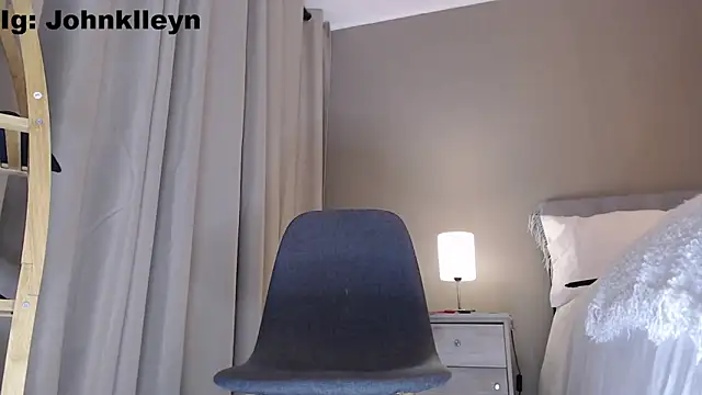 jonhklleyn online show from June 4, 8:37 pm