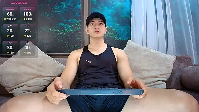 Zack Miller24 online show from December 13, 1:55 pm