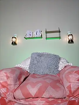 Andrewfalcon online show from December 19, 9:12 pm