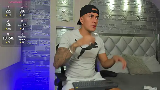 Aron Bolt online show from January 21, 1:50 pm