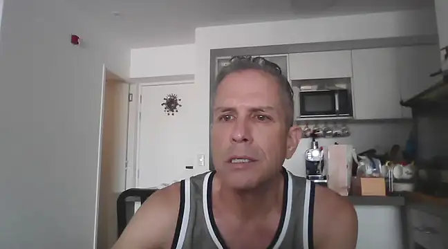Snapshot of Diegoperrote682661 chatting on March 17, 10:40 pm Diegoperrote682661 online show from March 17, 10:40 pm