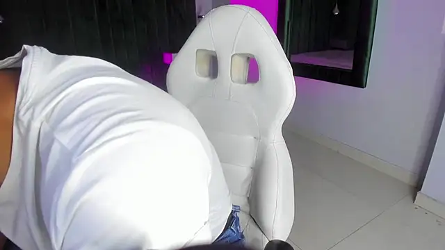 Lucii fer  online show from October 22, 11:47 am