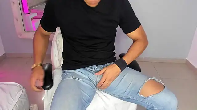 Lucii fer  online show from December 5, 12:01 pm