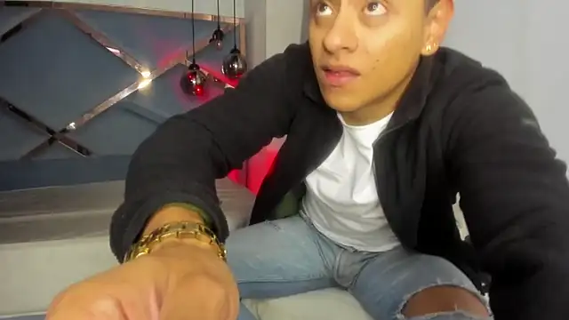 Lucii fer  online show from March 1, 12:27 pm