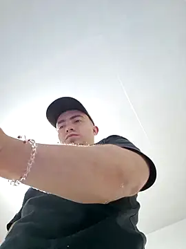 dragon1006 online show from March 26, 8:18 am