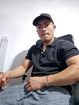 dragon1006 online show from April 1, 6:15 am