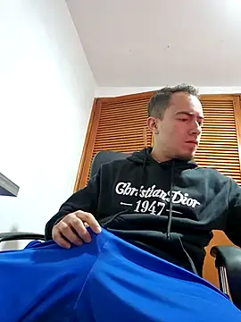 dragon1006 online show from February 7, 4:30 am