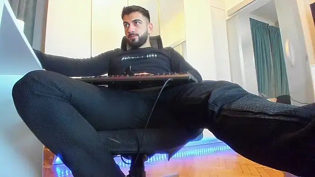 welcometo hell online show from October 18, 5:07 pm