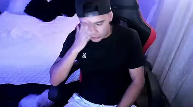 PipeRodriguez  online show from February 7, 5:29 pm