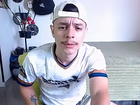 PaleVibes online show from June 14, 7:49 pm