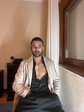 Snapshot of ali_babachapter2 chatting on December 15, 9:03 am ali babachapter2 online show from December 15, 9:03 am