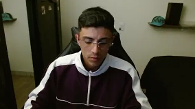 kv   xxx  online show from February 3, 6:40 am