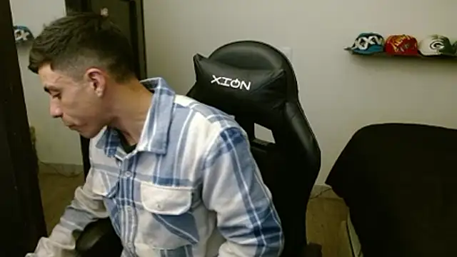 kv   xxx  online show from December 14, 2:18 am