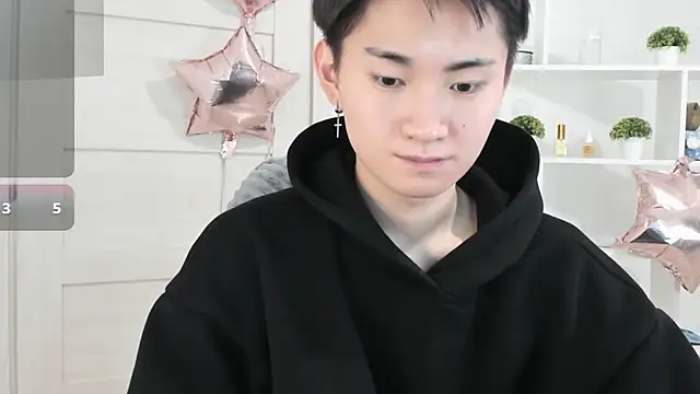 Miram Yu online show from December 13, 6:49 pm