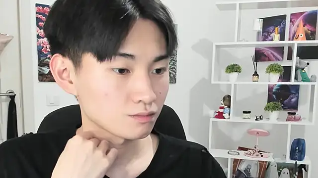 Miram Yu online show from October 18, 3:55 am