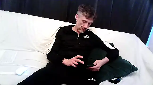 unclestefansdick online show from March 10, 7:11 am