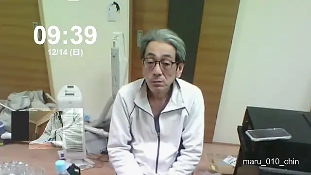 mama010-chan online show from December 14, 12:39 am