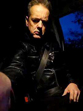 Hectorthyssen1 online show from November 4, 4:41 pm