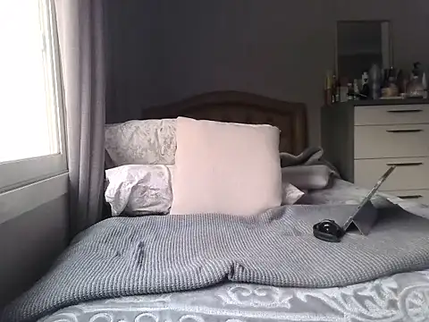 unknownguy 7 online show from November 6, 11:35 am