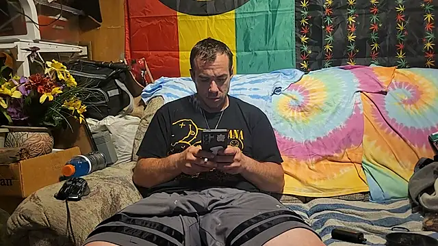 ScubaStevex online show from June 2, 5:52 am