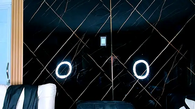 Owen Muzcle online show from October 25, 5:42 am