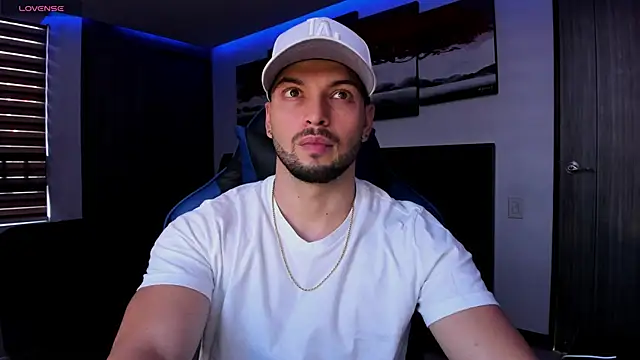 nick klaus online show from April 17, 10:45 pm